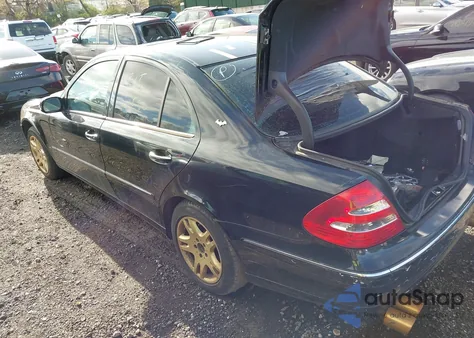 2004 Mercedes-Benz E 320 z USA, uszkodzony, nr VIN WDBUF65J24A415467